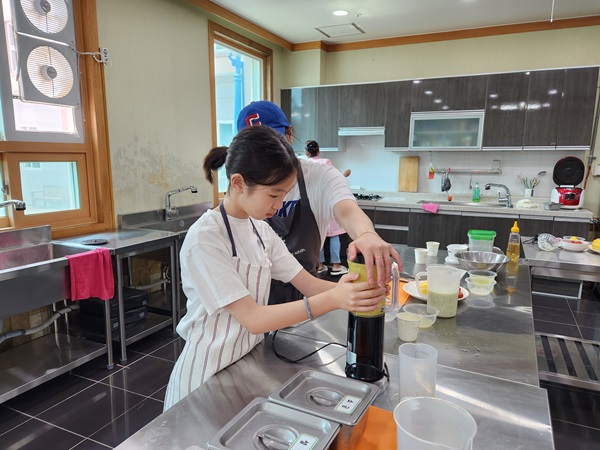 샐러드 드레싱 만들기.jpg